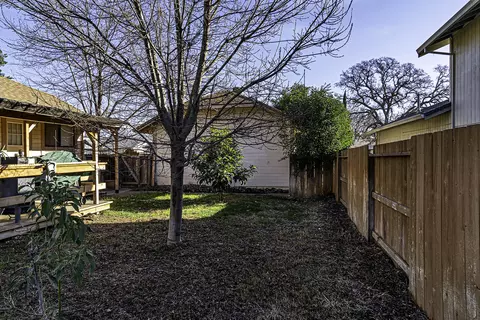 210 Blue Jay St, Red Bluff, CA 96080 photo 23