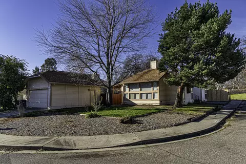 210 Blue Jay St, Red Bluff, CA 96080 photo 28