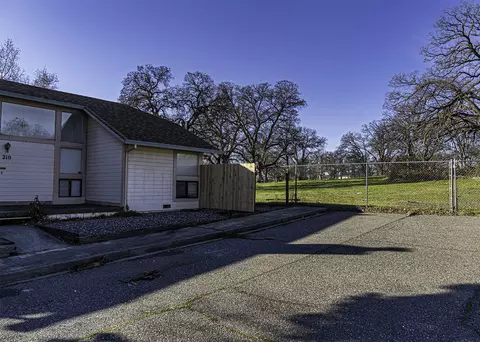 210 Blue Jay St, Red Bluff, CA 96080 photo 26