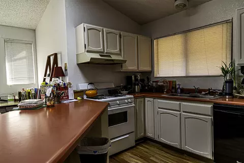 210 Blue Jay St, Red Bluff, CA 96080 photo 7