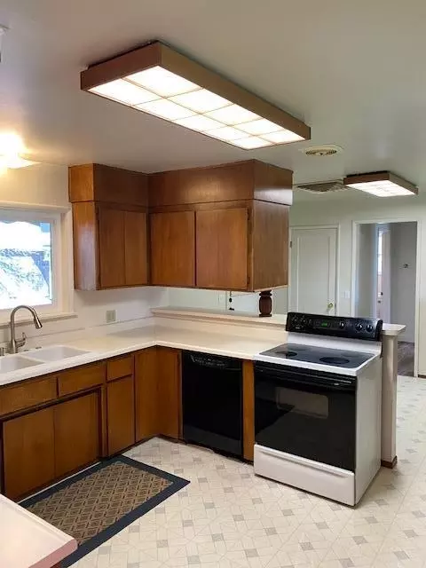 2672 N Bonnyview Rd, Redding, CA 96001 photo 24