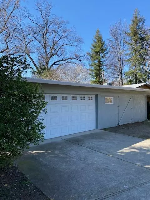 2672 N Bonnyview Rd, Redding, CA 96001 photo 3