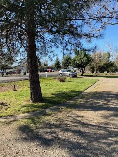2672 N Bonnyview Rd, Redding, CA 96001 photo 6