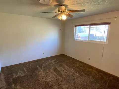 1084 Lorraine Dr, Redding, CA 96002 photo 9
