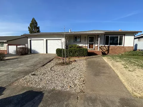 1084 Lorraine Dr, Redding, CA 96002 photo 1
