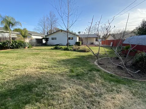 1084 Lorraine Dr, Redding, CA 96002 photo 16
