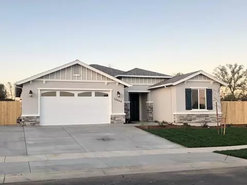 1130 Bingham, Redding, CA 96003 photo 3