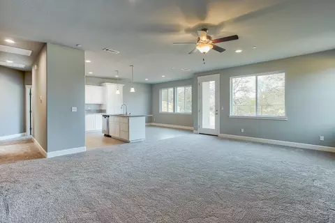 1130 Bingham, Redding, CA 96003 photo 7