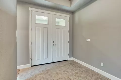 1130 Bingham, Redding, CA 96003 photo 5