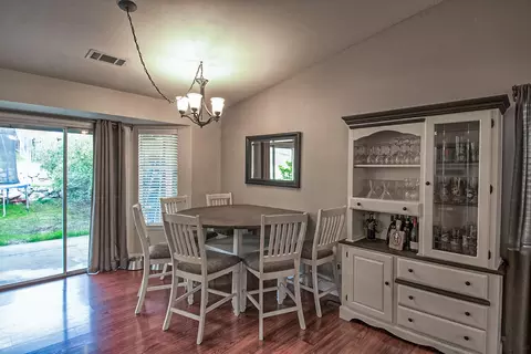 1580 Wingsetter Way, Redding, CA 96003 photo 4