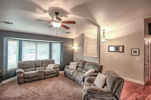 1580 Wingsetter Way, Redding, CA 96003 photo 2