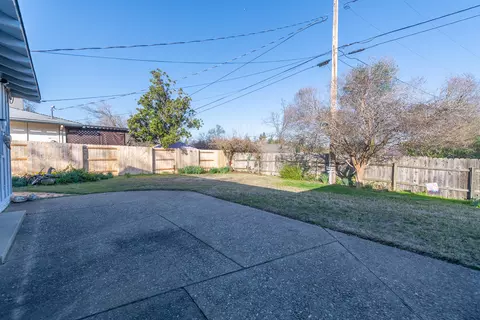 1735 Wisconsin Ave, Redding, CA 96001 photo 17