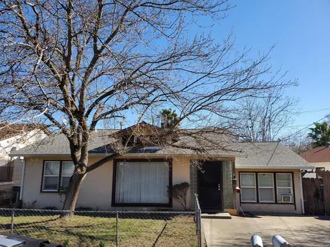 2335 Waldon St, Redding, CA 96001 photo 1