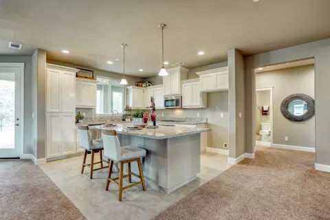 19556 Carnegie, Redding, CA 96003 photo 12