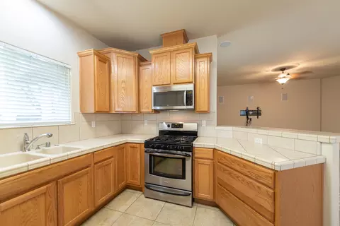 4796 Lofty Oak Dr, Redding, CA 96002 photo 6
