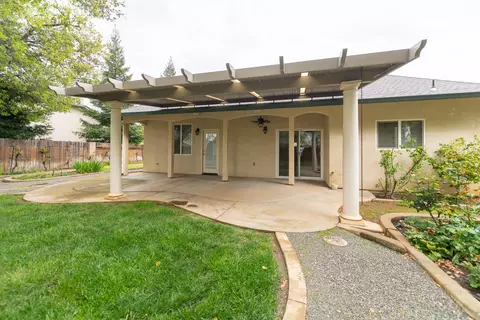 4796 Lofty Oak Dr, Redding, CA 96002 photo 25