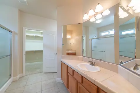 4796 Lofty Oak Dr, Redding, CA 96002 photo 15