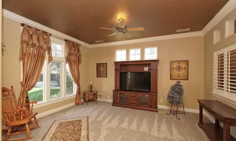 2801 Blue Horizon Dr, Redding, CA 96002 photo 13