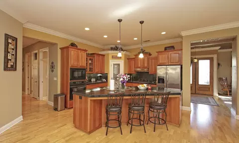 2801 Blue Horizon Dr, Redding, CA 96002 photo 3