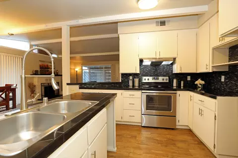 2282 London Ave, Redding, CA 96001 photo 5