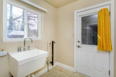 373 Revilo Dr, Redding, CA 96001 photo 16