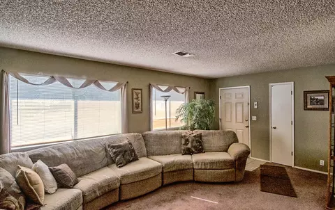 670 Crosby Ln, Red Bluff, CA 96080 photo 4
