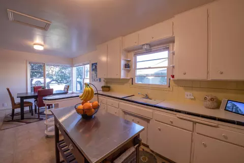 927 Florence St, Redding, CA 96001 photo 12