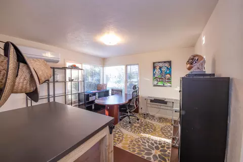 927 Florence St, Redding, CA 96001 photo 17