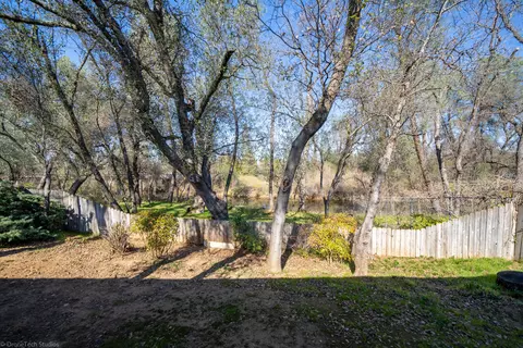 1439 Arroyo Manor Dr, Redding, CA 96003 photo 16
