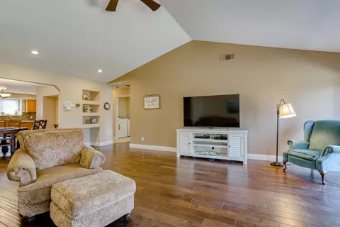 6479 Jonella Way, Redding, CA 96003 photo 17