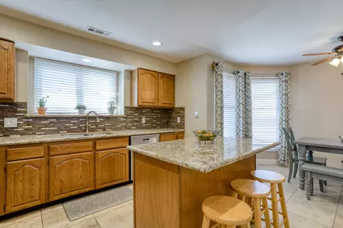 6479 Jonella Way, Redding, CA 96003 photo 10
