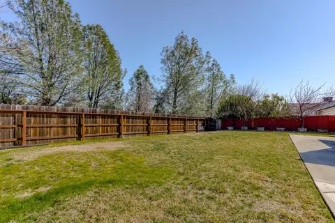 6479 Jonella Way, Redding, CA 96003 photo 4