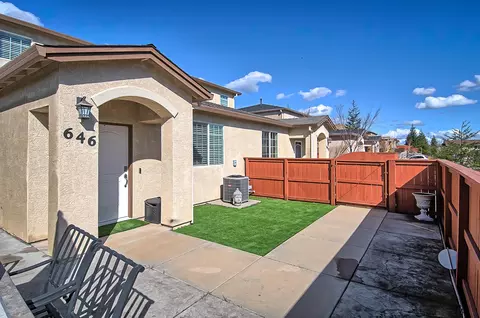 646 Mission De Oro Dr, Redding, CA 96003 photo 1