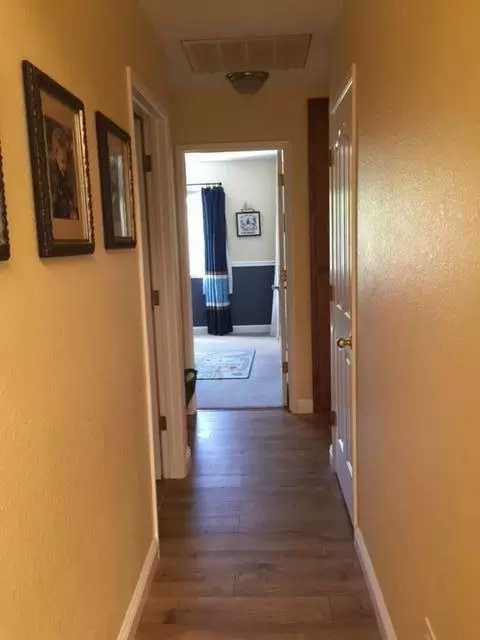 1421 Calexico Dr, Redding, CA 96003 photo 8