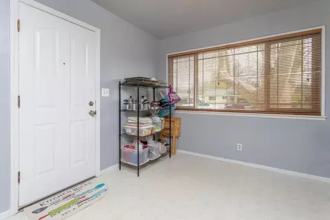 3133 Aster St, Anderson, CA 96007 photo 4