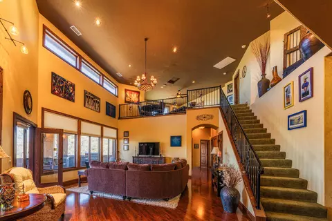 16287 Valparaiso Way, Redding, CA 96001 photo 4