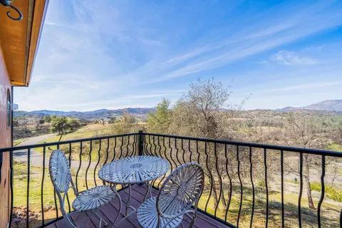 16287 Valparaiso Way, Redding, CA 96001 photo 11