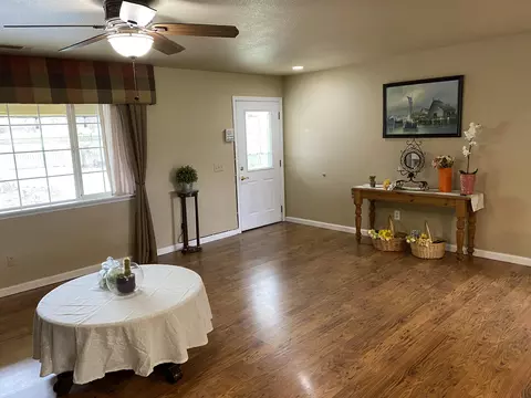 21220 El Toro Ln, Redding, CA 96003 photo 6