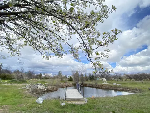 21220 El Toro Ln, Redding, CA 96003 photo 53