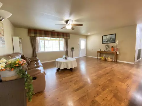 21220 El Toro Ln, Redding, CA 96003 photo 8