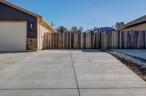 3426 Hotlam Rd, Redding, CA 96002 photo 3