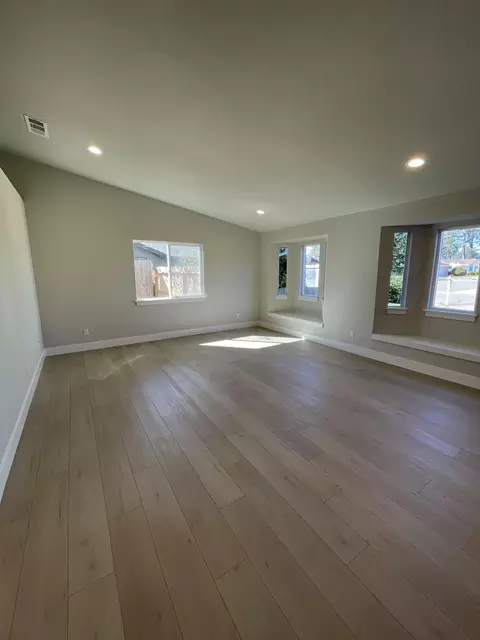 1661 Galaxy Way, Redding, CA 96002 photo 13