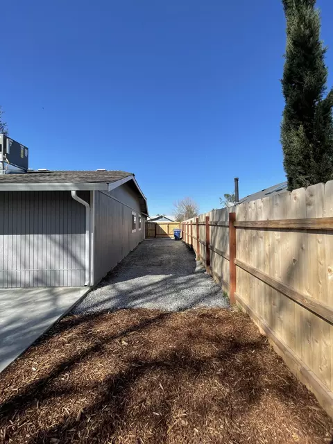 1661 Galaxy Way, Redding, CA 96002 photo 46