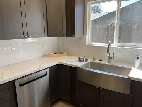 1661 Galaxy Way, Redding, CA 96002 photo 5