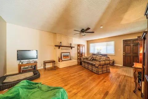 4710 Enchanted Way, Redding, CA 96001 photo 5