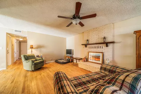4710 Enchanted Way, Redding, CA 96001 photo 3