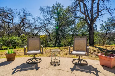4710 Enchanted Way, Redding, CA 96001 photo 17