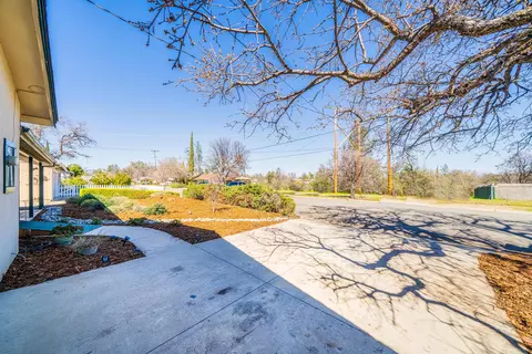 4710 Enchanted Way, Redding, CA 96001 photo 24