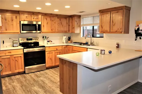 1425 Casa Vereda, Redding, CA 96003 photo 4