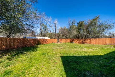 2292 Wicklow St, Redding, CA 96001 photo 23
